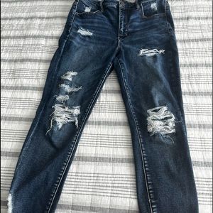 Offering American Eagle next level stretch super high rise jegging!